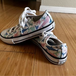 Kids converse with shark pattern